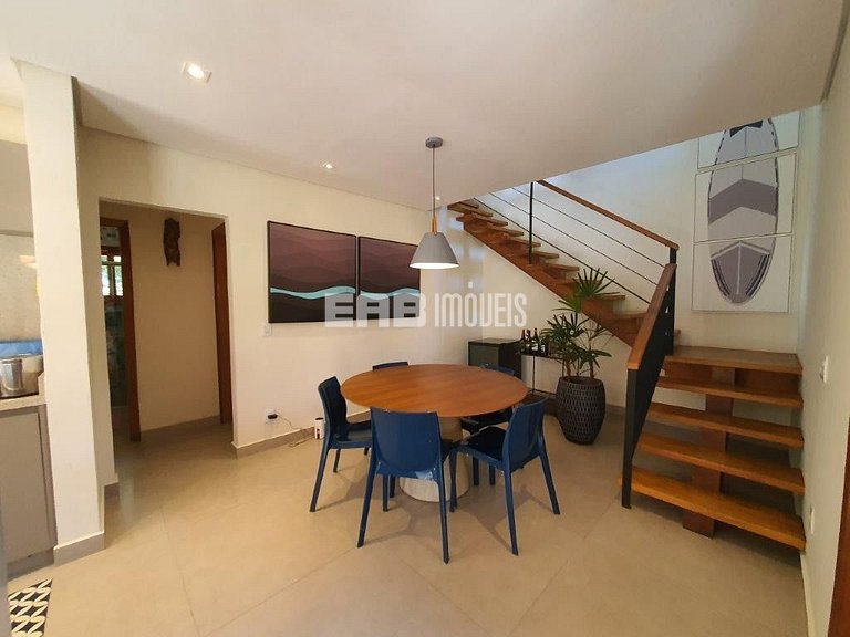 Casa com 4 quartos, a 160m da praia de Itamambuca