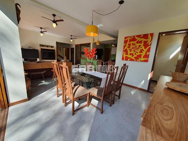 Moderna casa de temporada na praia de Itamambuca