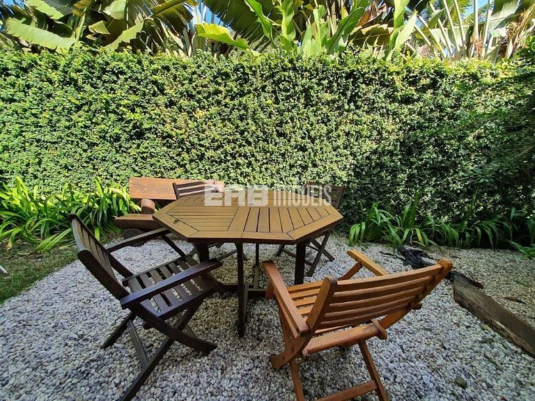 Moderna casa de temporada na praia de Itamambuca