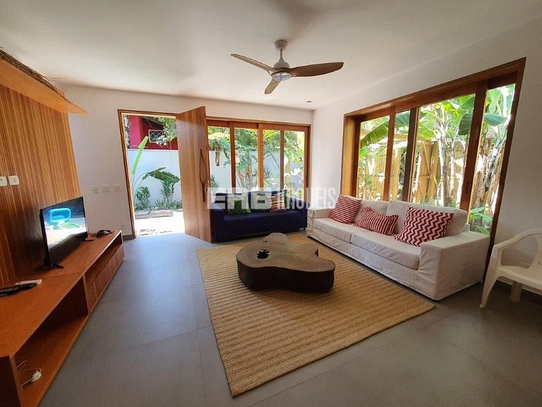 Moderna casa de praia, a poucos passos das areias de Itamamb