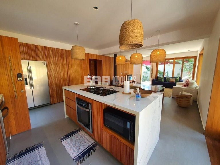 Moderna casa de praia, a poucos passos das areias de Itamamb