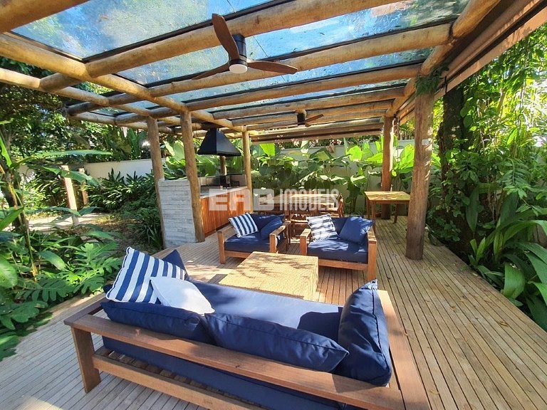 Moderna casa de praia, a poucos passos das areias de Itamamb