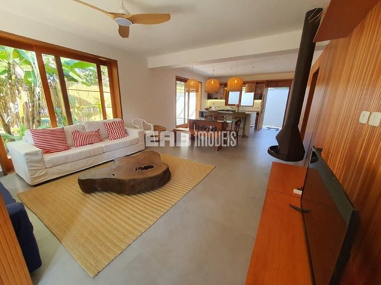 Moderna casa de praia, a poucos passos das areias de Itamamb