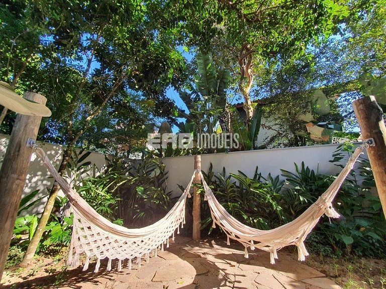 Moderna casa de praia, a poucos passos das areias de Itamamb