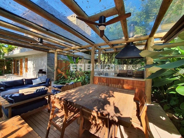 Moderna casa de praia, a poucos passos das areias de Itamamb