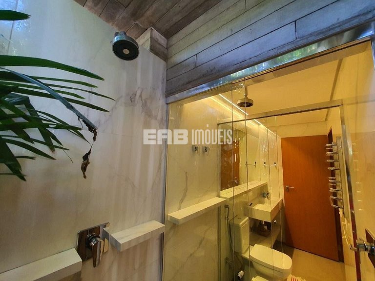 Moderna casa de praia, a poucos passos das areias de Itamamb