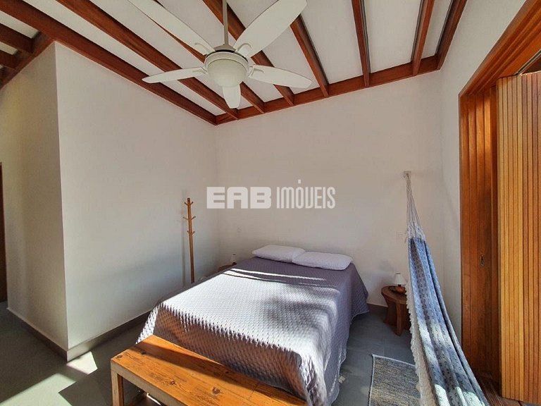 Moderna casa de praia, a poucos passos das areias de Itamamb