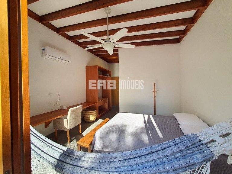 Moderna casa de praia, a poucos passos das areias de Itamamb