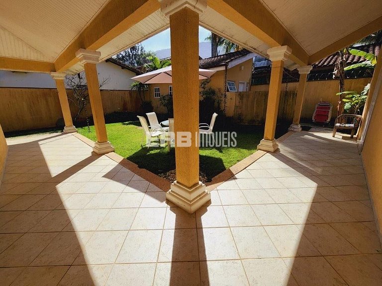 Casa de temporada a 140m de Itamambuca