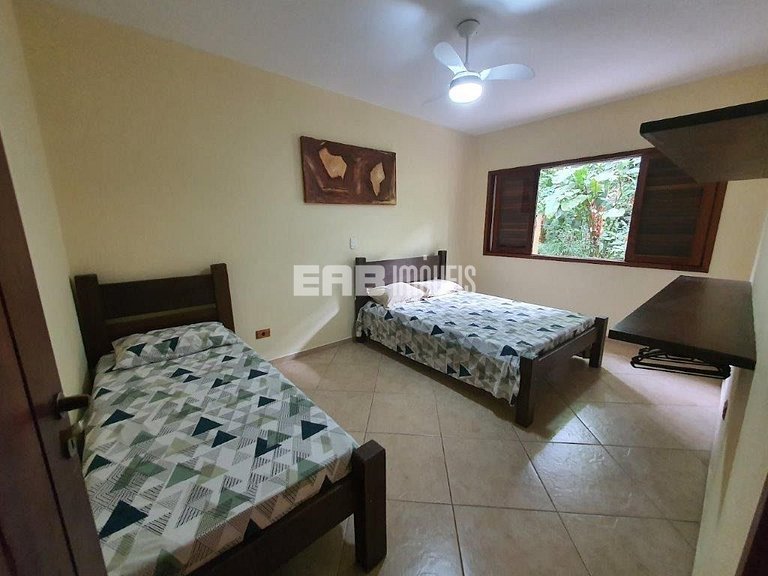 Casa com 3 dormitórios na praia de Itamambuca em Ubatuba