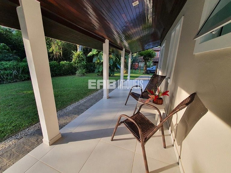 Casa integrada à natureza, para aproveitar o melhor de Itama