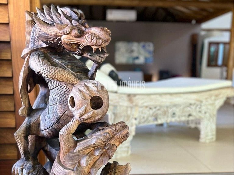 Belíssima casa com piscina e espaço gourmet na praia de Itam