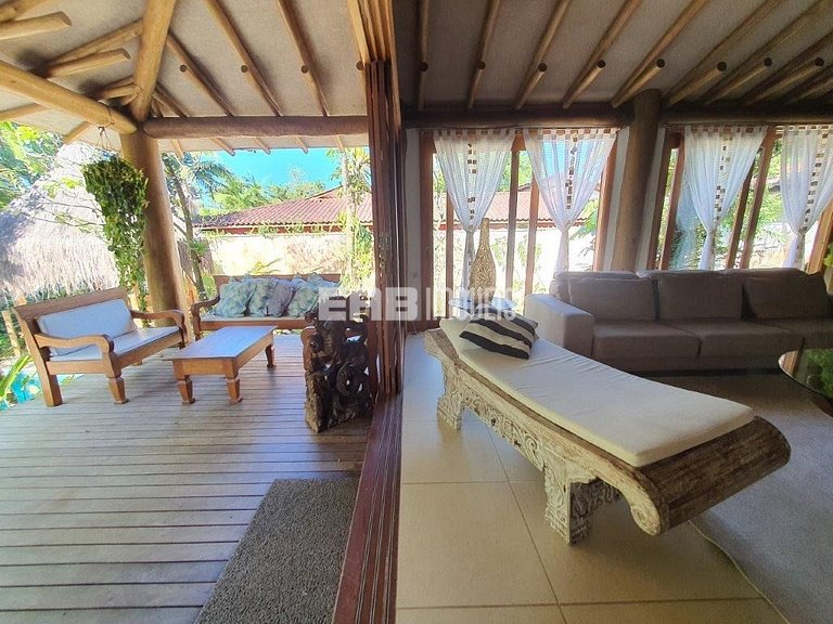 Belíssima casa com piscina e espaço gourmet na praia de Itam