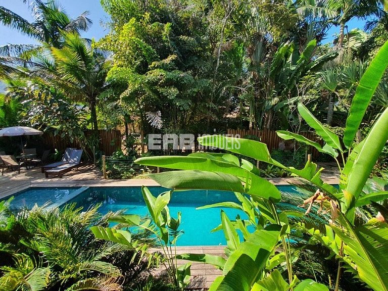 Belíssima casa com piscina e espaço gourmet na praia de Itam