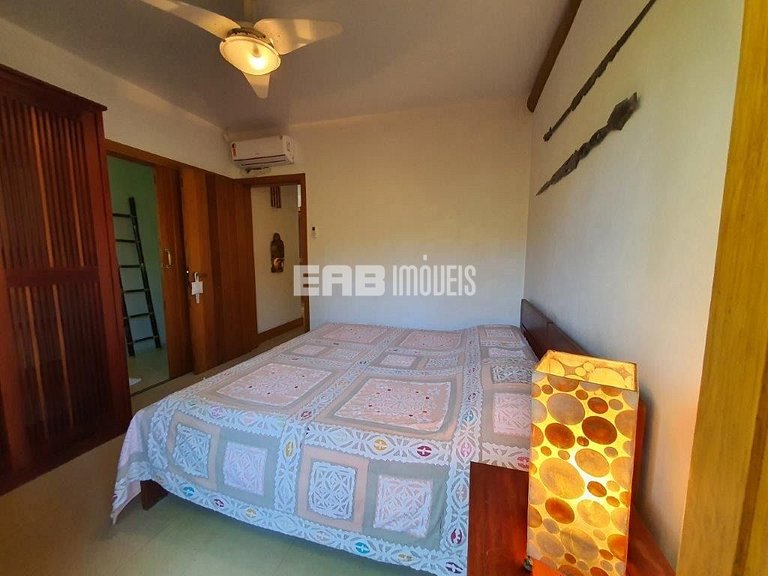 Belíssima casa com piscina e espaço gourmet na praia de Itam