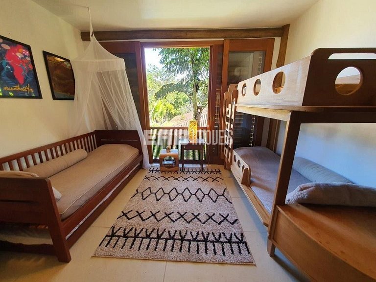 Belíssima casa com piscina e espaço gourmet na praia de Itam