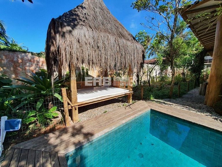 Belíssima casa com piscina e espaço gourmet na praia de Itam