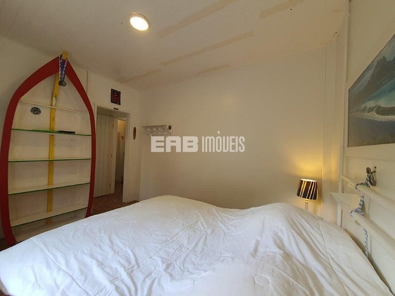 Casa com 2 suítes, piscina, churrasqueira e ar condicionado