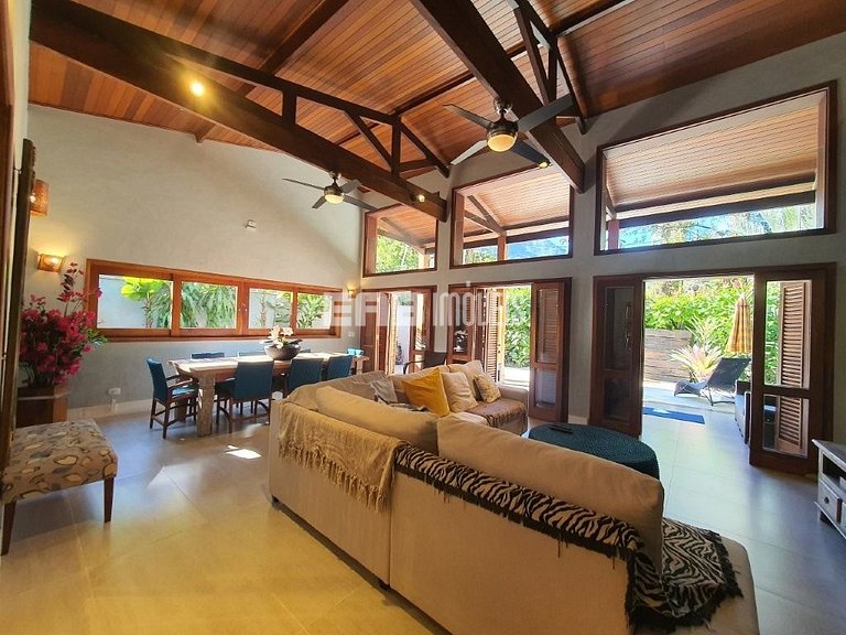 Casa para temporada na praia de Itamambuca, Ubatuba