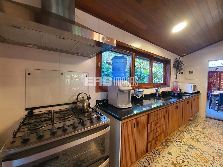 Casa para temporada na praia de Itamambuca, Ubatuba