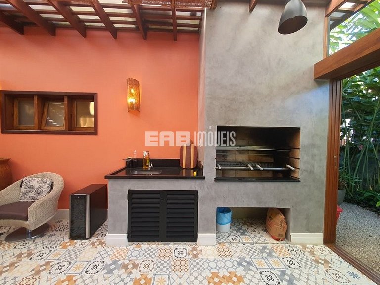 Casa para temporada na praia de Itamambuca, Ubatuba