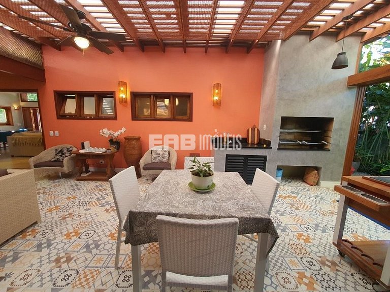 Casa para temporada na praia de Itamambuca, Ubatuba