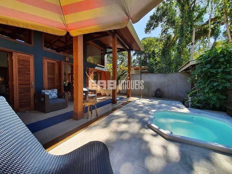 Casa para temporada na praia de Itamambuca, Ubatuba