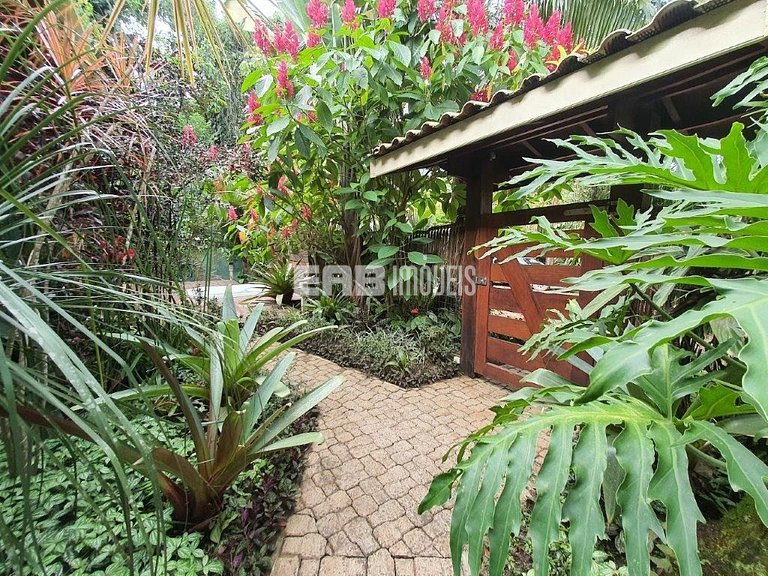 Casa para temporada na praia de Itamambuca, Ubatuba