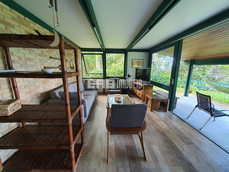 Casa com vista para o mar, na praia do Félix, em Ubatuba