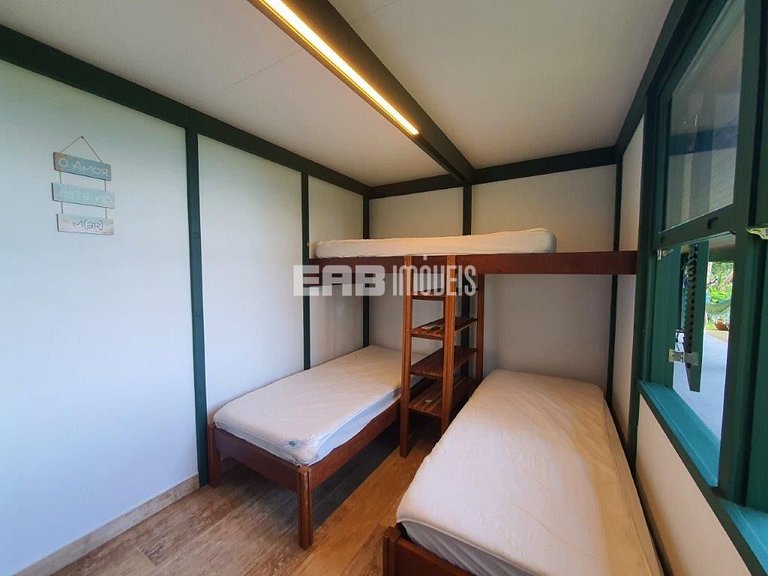 Casa com vista para o mar, na praia do Félix, em Ubatuba