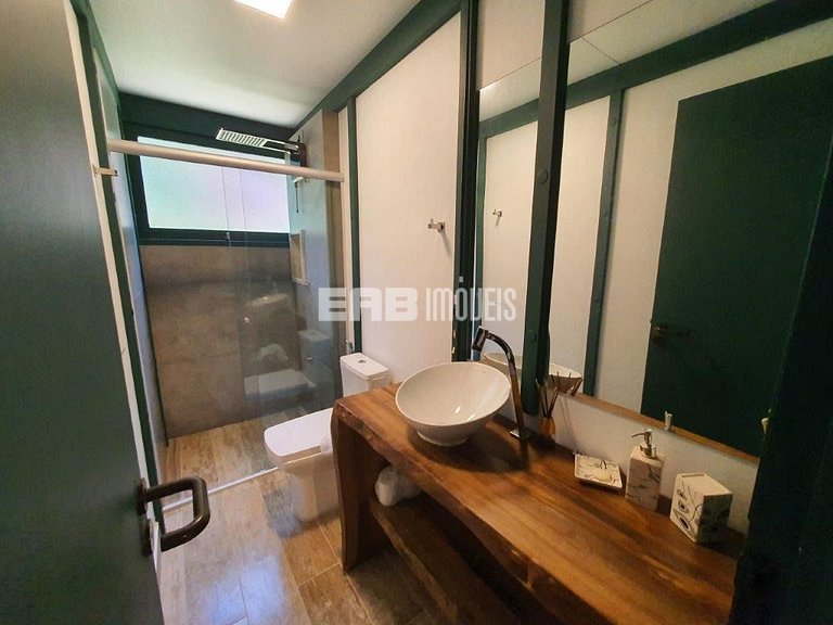 Casa com vista para o mar, na praia do Félix, em Ubatuba