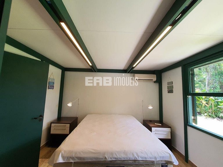 Casa com vista para o mar, na praia do Félix, em Ubatuba