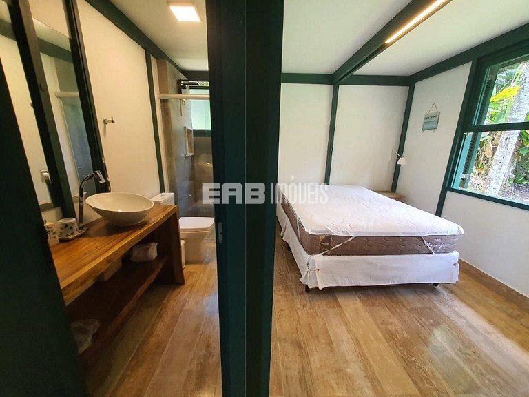 Casa com vista para o mar, na praia do Félix, em Ubatuba