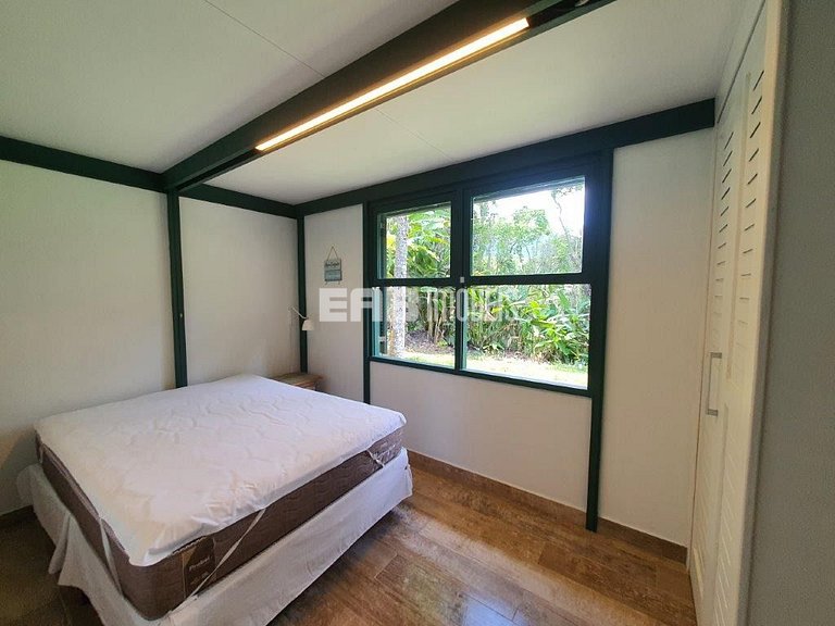 Casa com vista para o mar, na praia do Félix, em Ubatuba