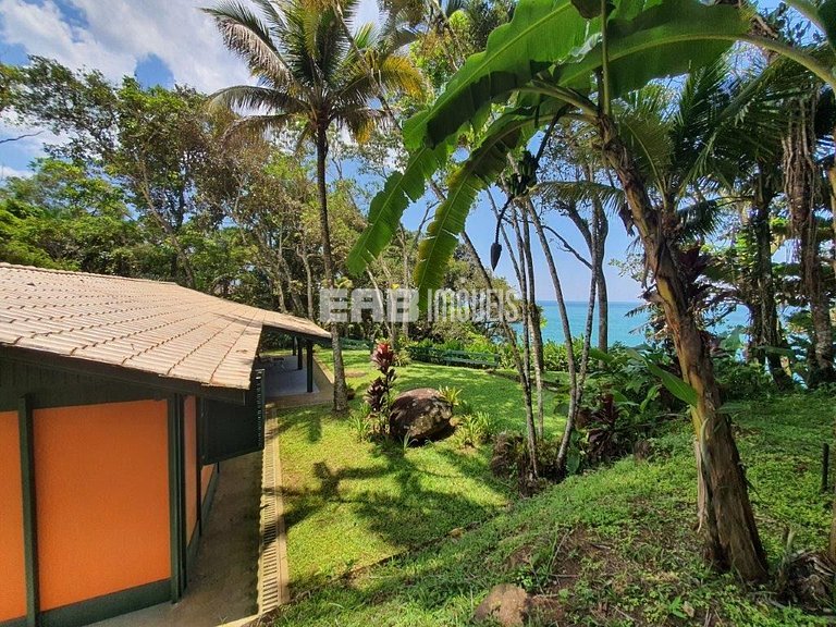 Casa com vista para o mar, na praia do Félix, em Ubatuba