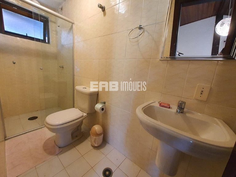 Casa com 5 suítes para locação na Praia de Itamambuca