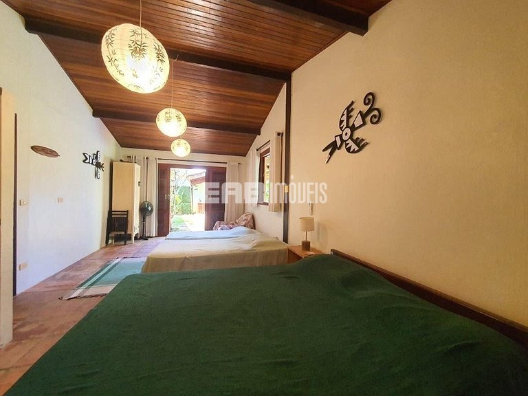 Casa com 5 suítes para locação na Praia de Itamambuca