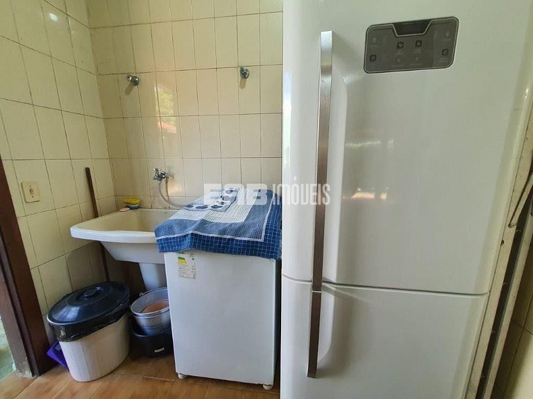 Casa com 5 suítes para locação na Praia de Itamambuca