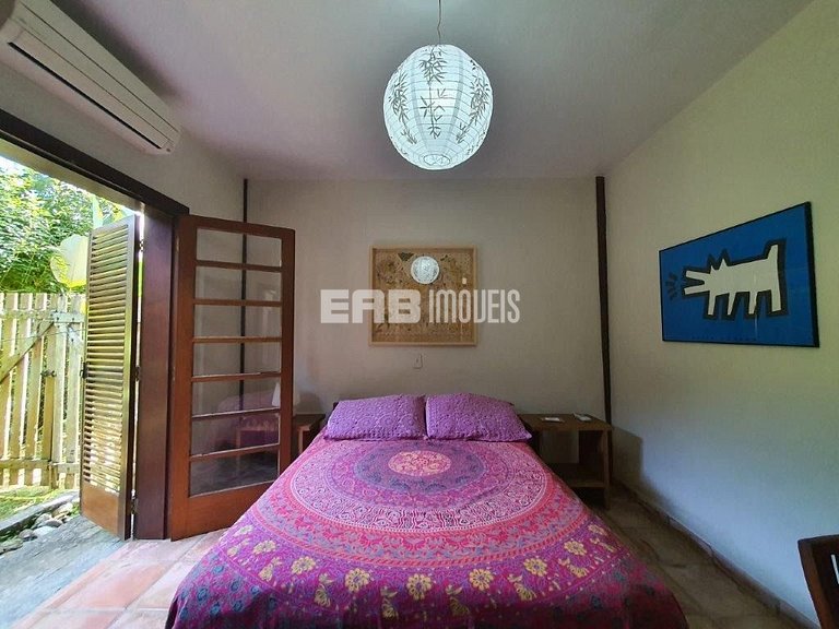 Casa com 5 suítes para locação na Praia de Itamambuca