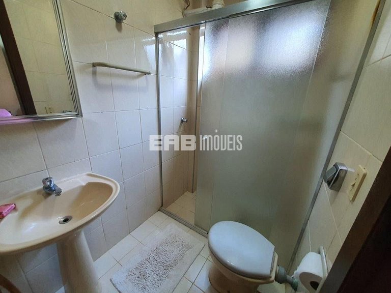 Casa com 5 suítes para locação na Praia de Itamambuca