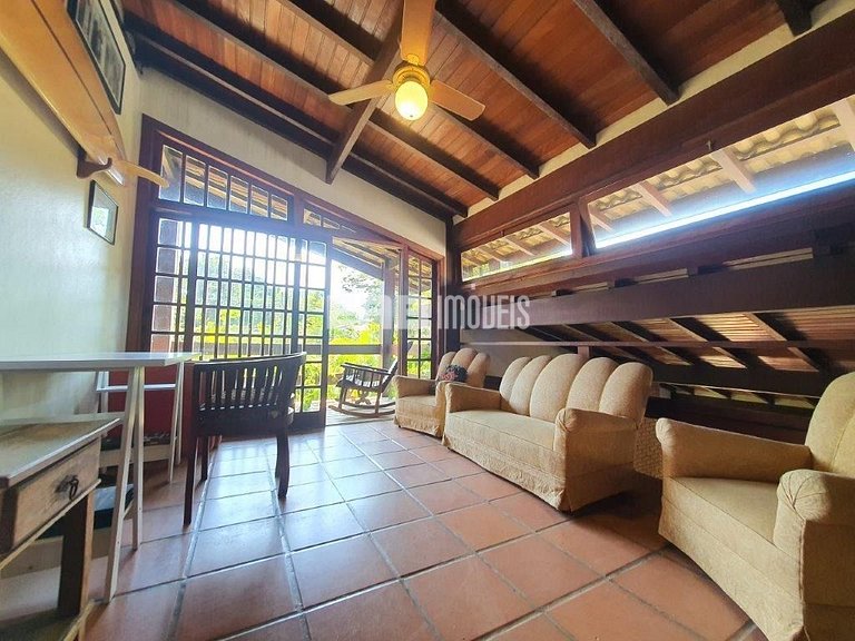 Casa com 5 suítes para locação na Praia de Itamambuca