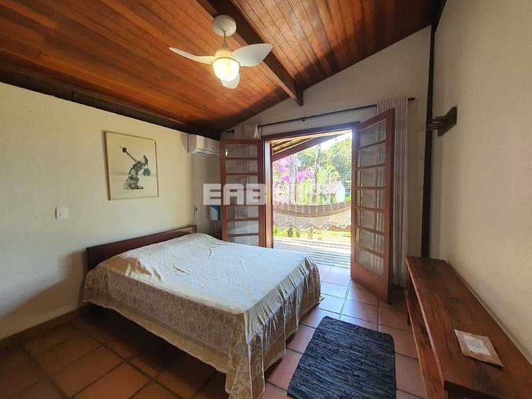 Casa com 5 suítes para locação na Praia de Itamambuca