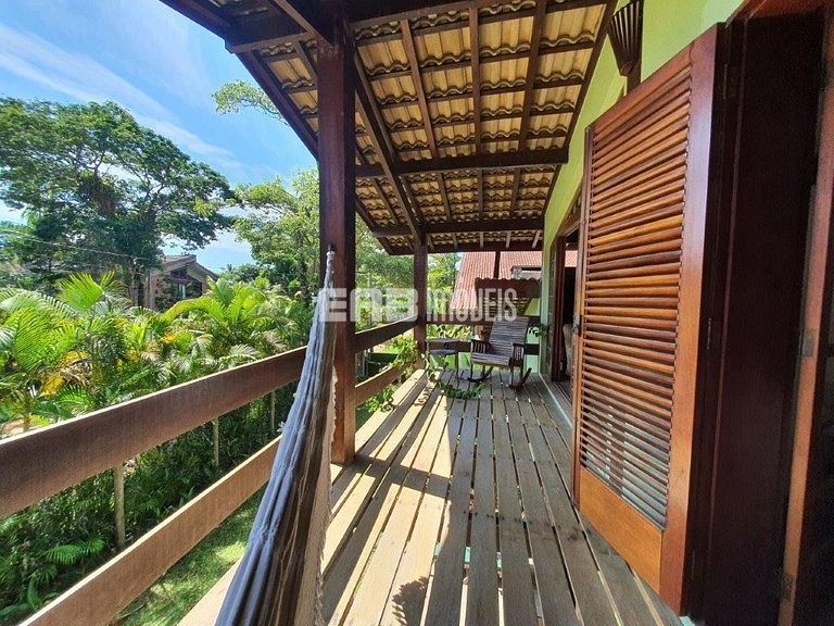 Casa com 5 suítes para locação na Praia de Itamambuca