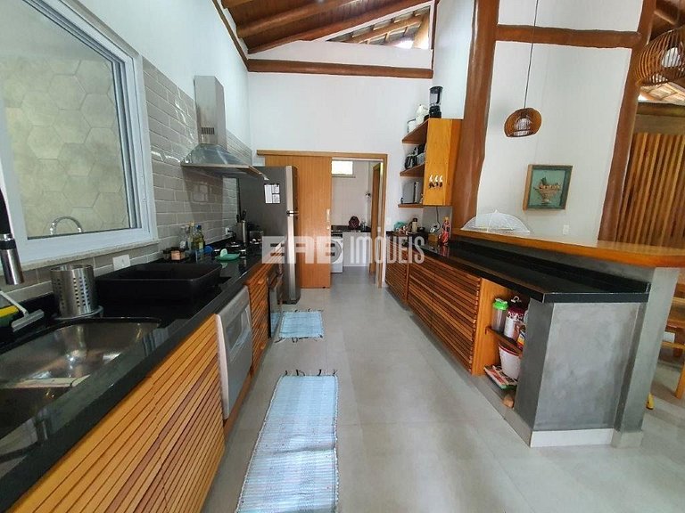 Casa com piscina aquecida, para temporada na Praia de Itamam