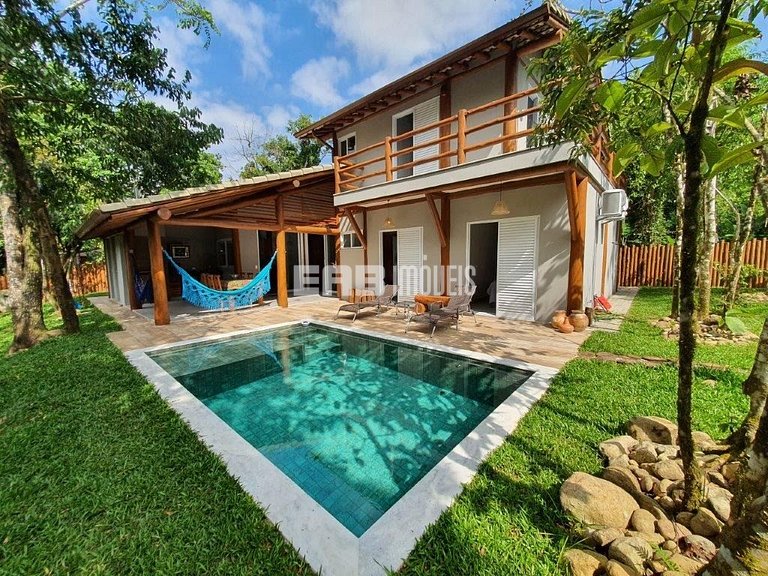 Casa com piscina aquecida, para temporada na Praia de Itamam