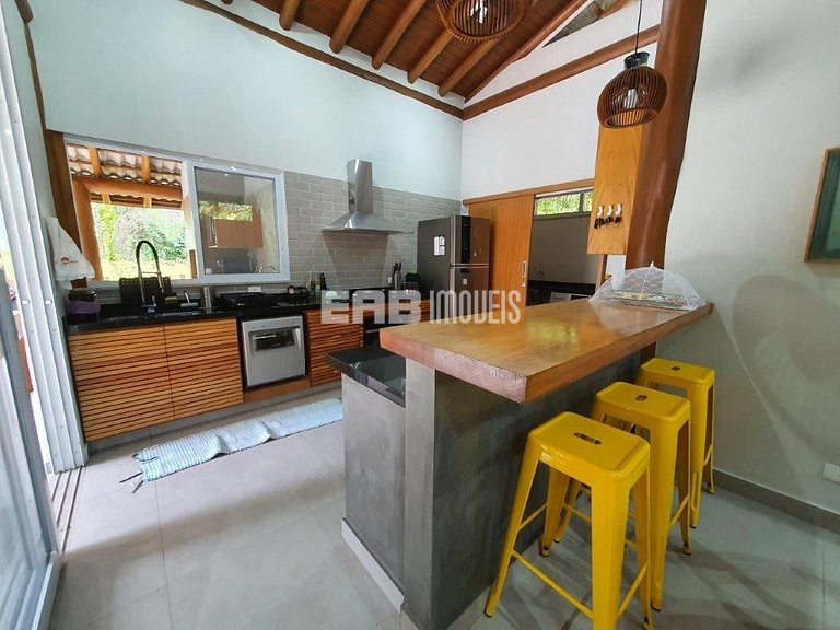 Casa com piscina aquecida, para temporada na Praia de Itamam