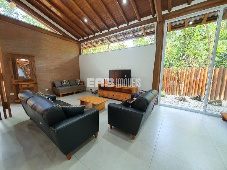 Casa com piscina aquecida, para temporada na Praia de Itamam