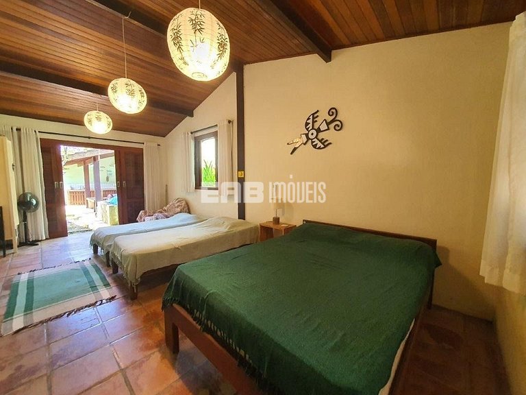 Casa com 5 suítes para locação na Praia de Itamambuca