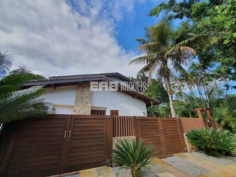 Casa a 20m do mar para temporada em Itamambuca