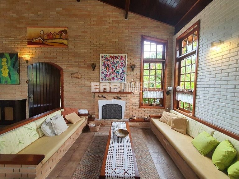 Casa com 3 dormitórios, a 40 metros da praia